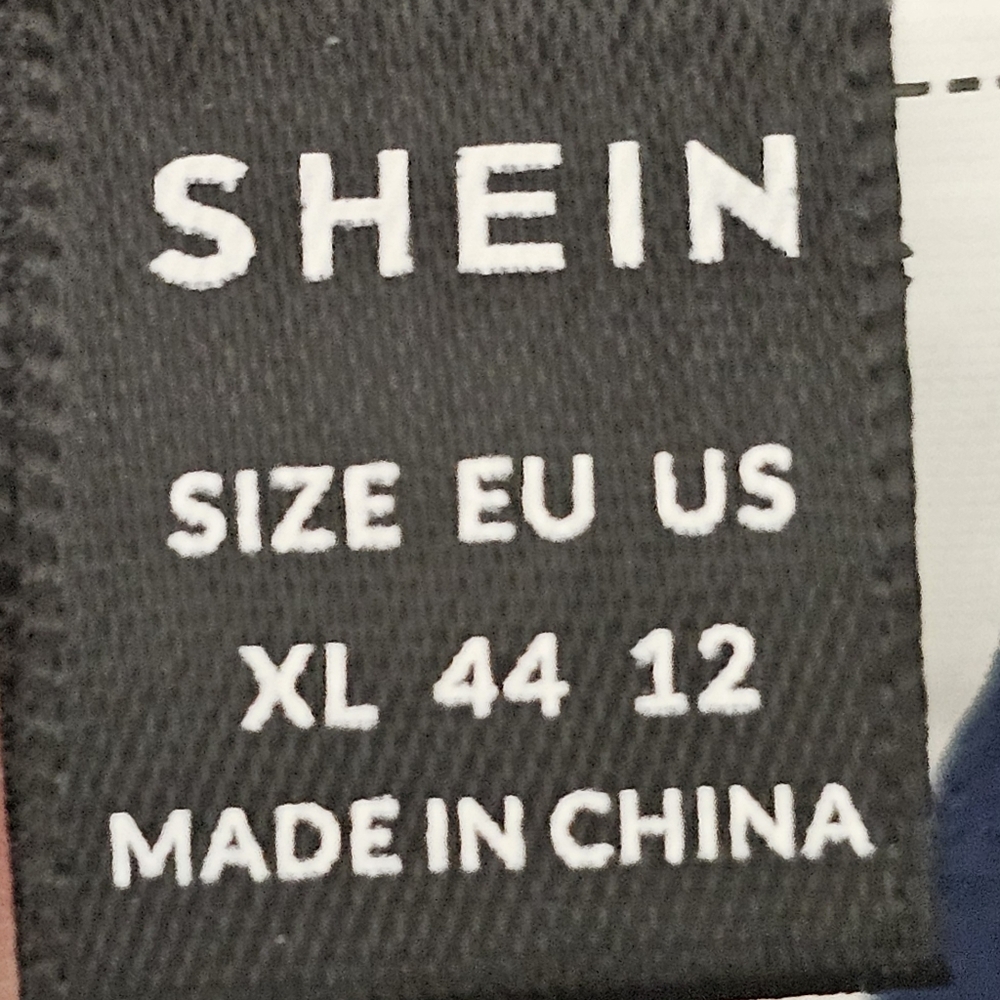 SHEIN LONG COAT - Picture 3 of 8